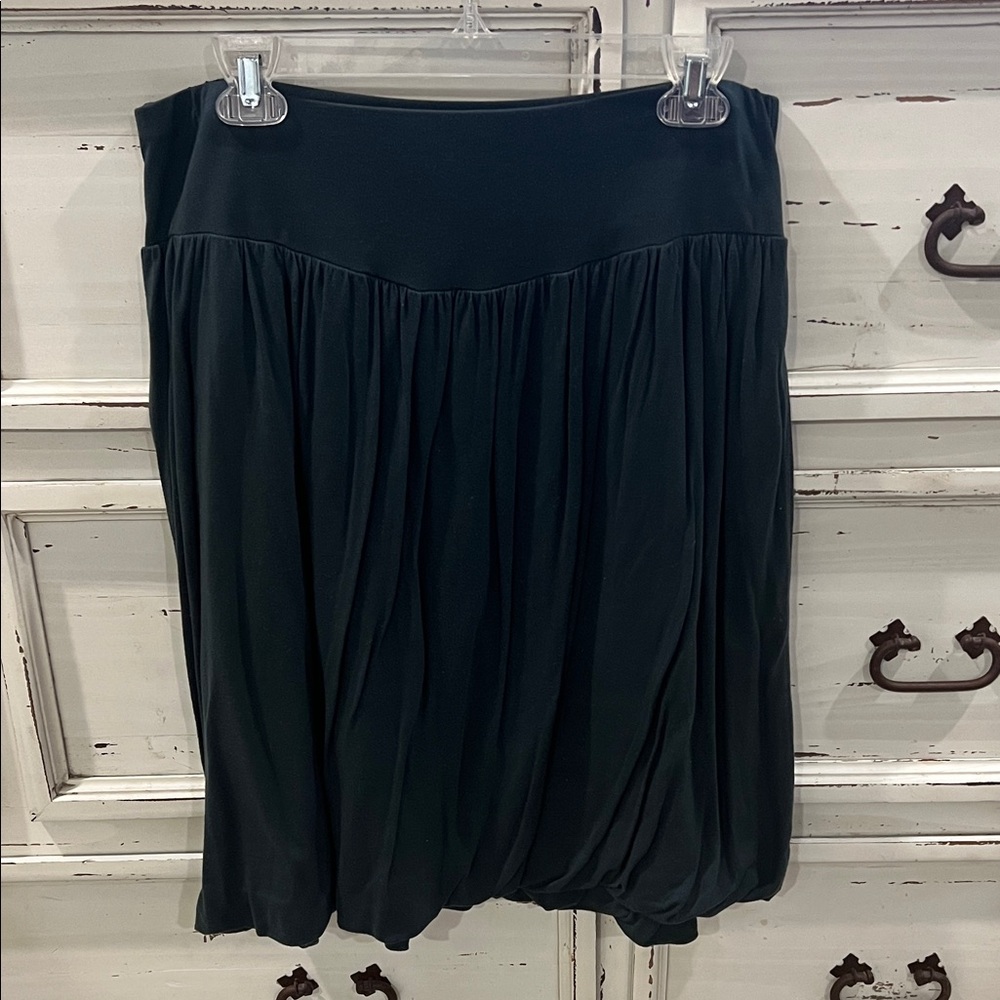 Velvet brand bubble skirt in beautiful dark green sz M